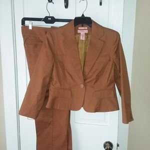 Bandolino Rust color 2-pc pants Suit SZ 10